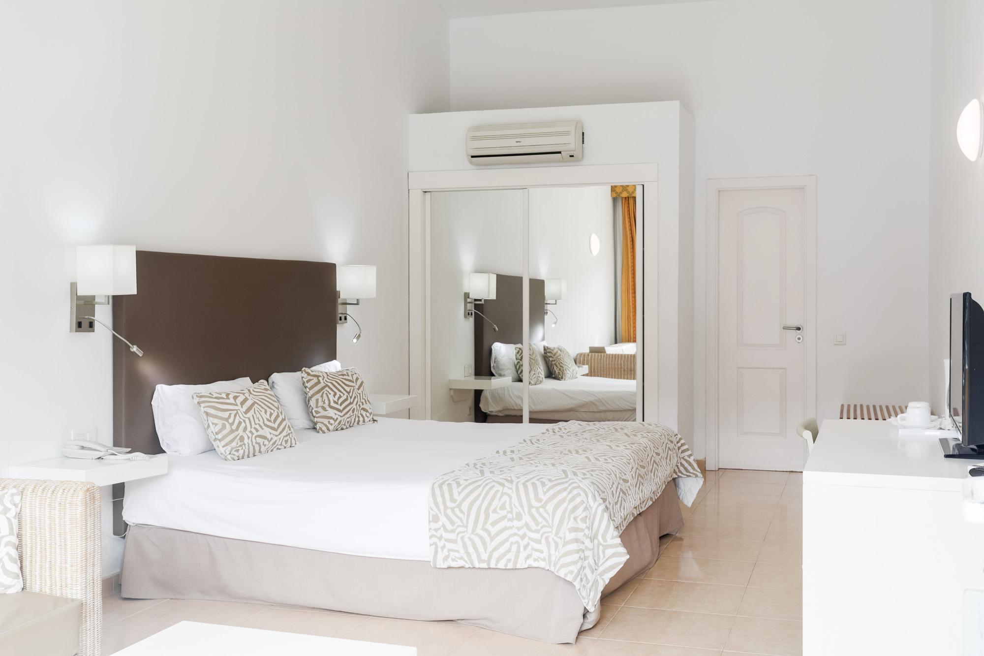 Hotel Arena Suite Коральео Экстерьер фото
